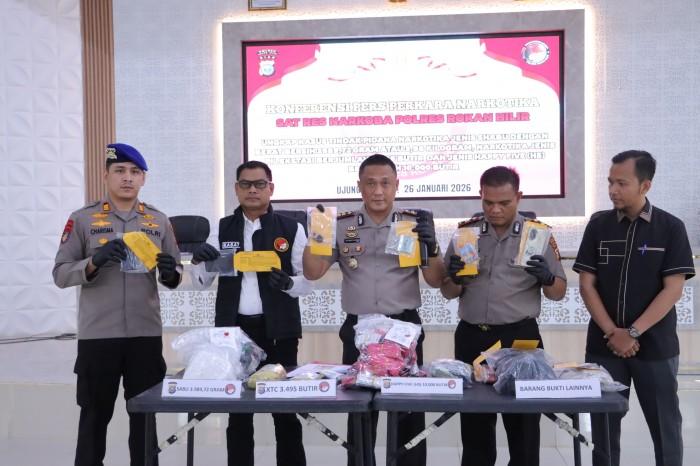 Satresnarkoba Polres Rohil Ungkap Jaringan Narkotika Internasional, Sita 3,98 Kg Sabu dan Ribuan Pil Ekstasi